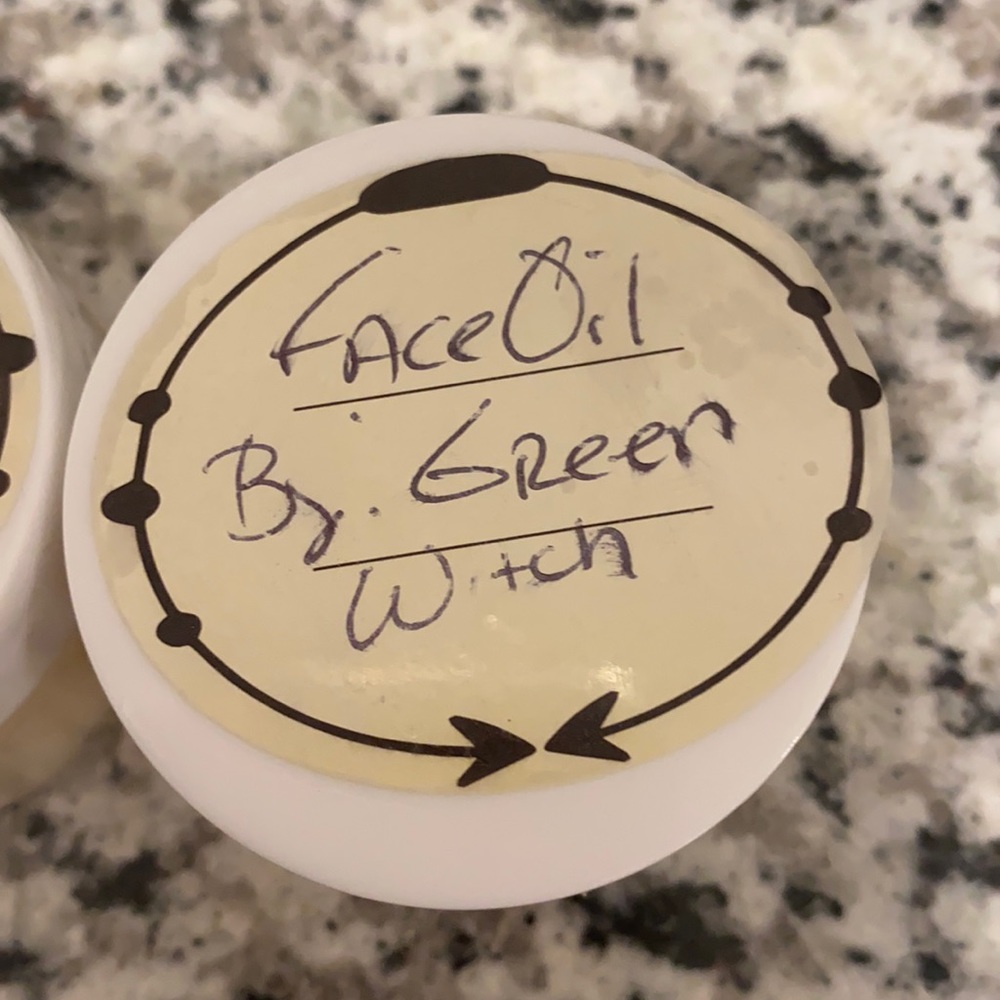 Face Elixir Oil. Gluten-free